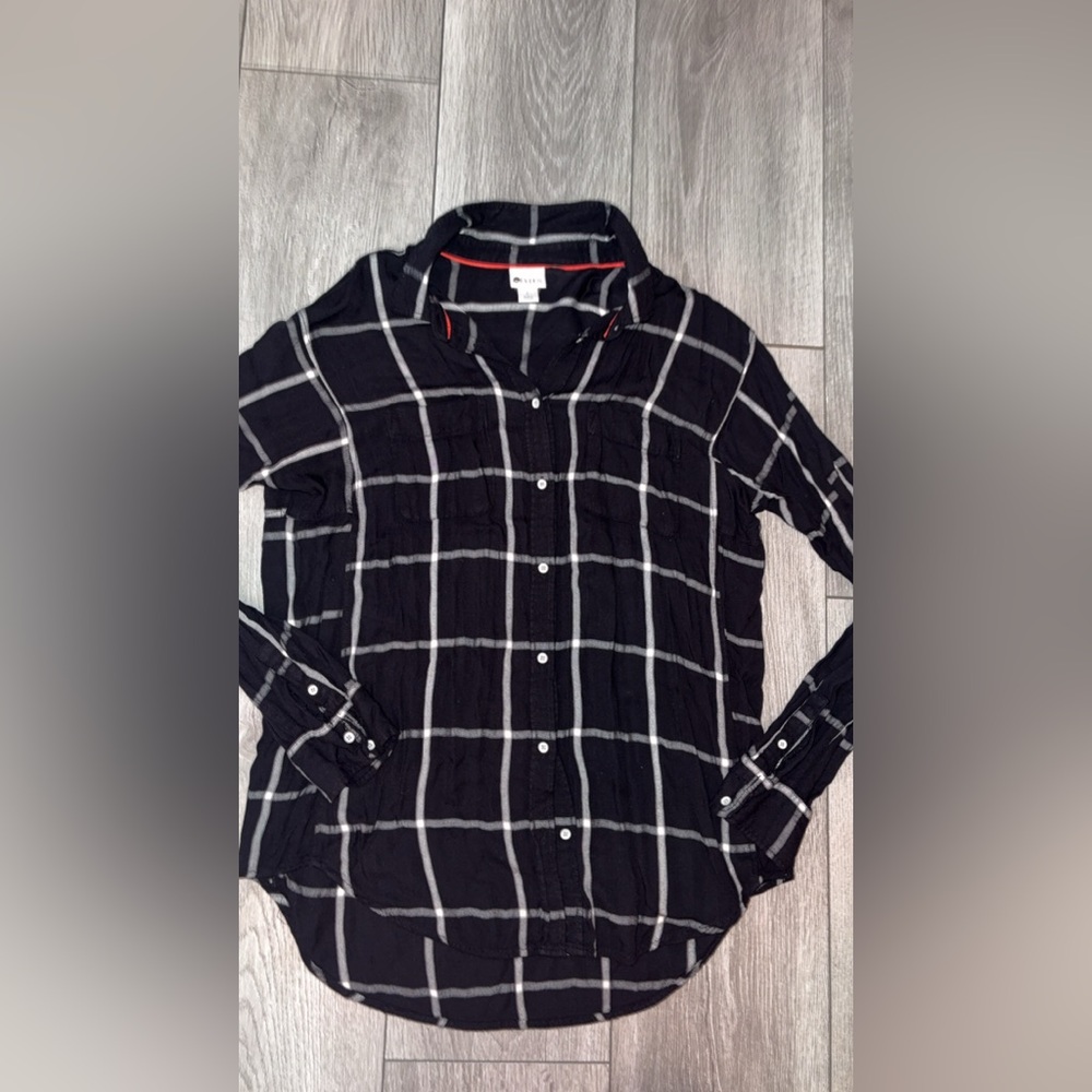 Stylus Size Large Long Sleeve Plaid Button Down Shirt Women’s